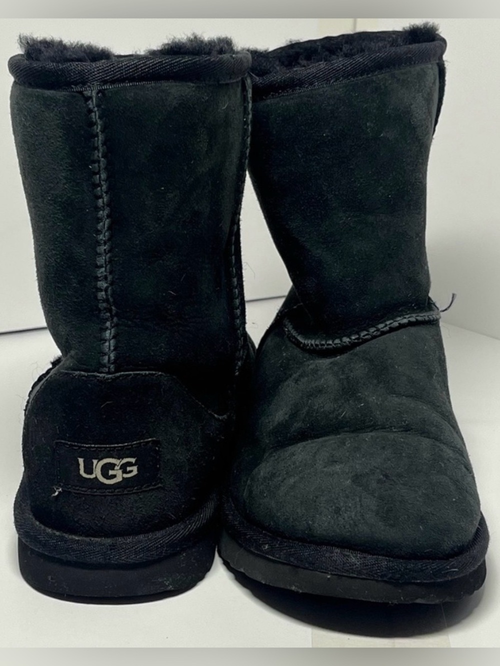 UGG Size 4 Classic Short Black Boots Sheepskin Suede Winter Fur Lined Winter